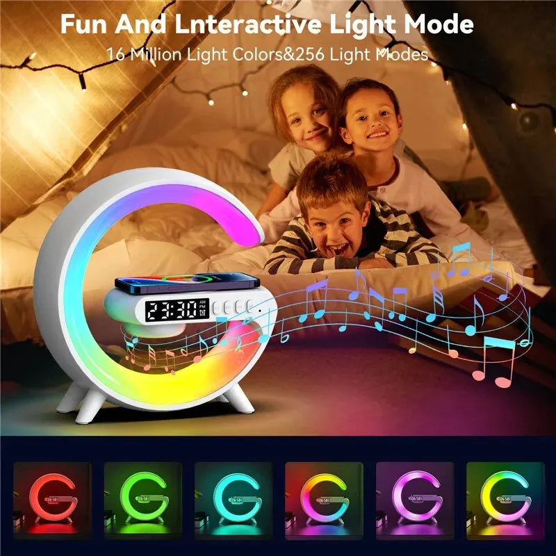 #03 Luminária com Carregador Indução Led - Smart Station